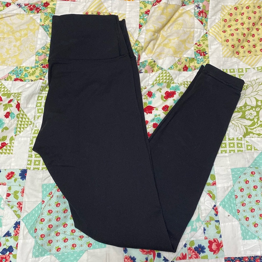 FLAWED! Lululemon size 8 leggings